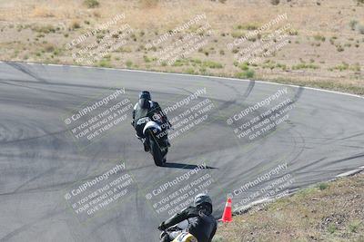 media/Apr-20-2025-AHRMA (Sun) [[393a79c373]]/Race/Group 11 early race/Turn 4b/